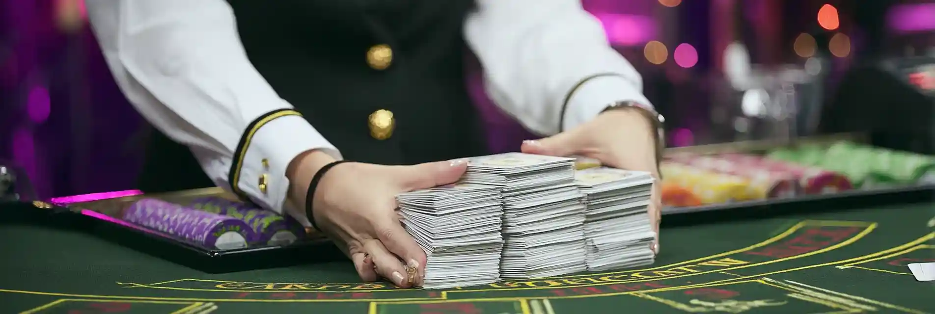 who's in the caesars slots commercial